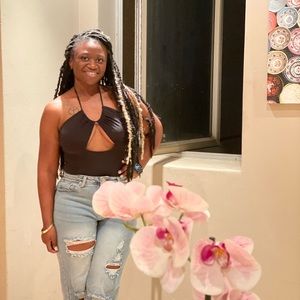 Meet your Posher, Jasmine